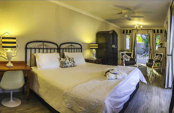 Bright On 5Th Guest House Port Elizabeth Exteriör bild
